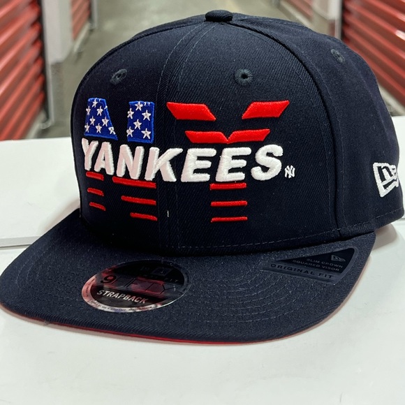YANKEES 🔥🔥 NEW ERA 9FIFTY Slim Crown Navy World Series Strapback Hat $34… - Picture 4 of 15